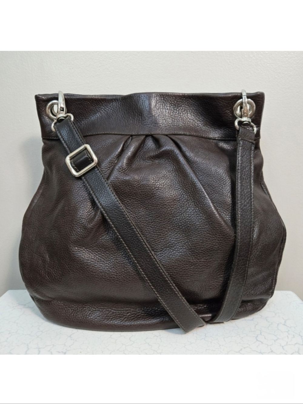 🇨🇦 Roots Brown Olivia Genuine Leather Crossbody Hobo ~ GUC*
